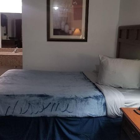 Osu King Bed Hotel Room 109 Wi-Fi Booking Stillwater Bagian luar foto